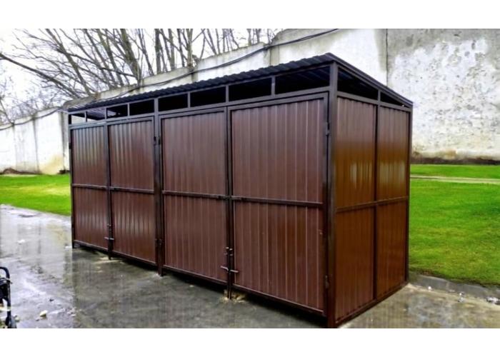 Контейнерная площадка ТБО из профлиста с воротами